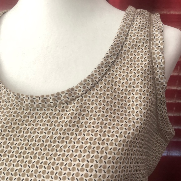 Ann Taylor Sleeveless Top - Picture 2 of 3